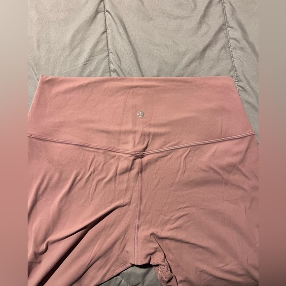 Baby pink lululemon leggings - Picture 4 of 5